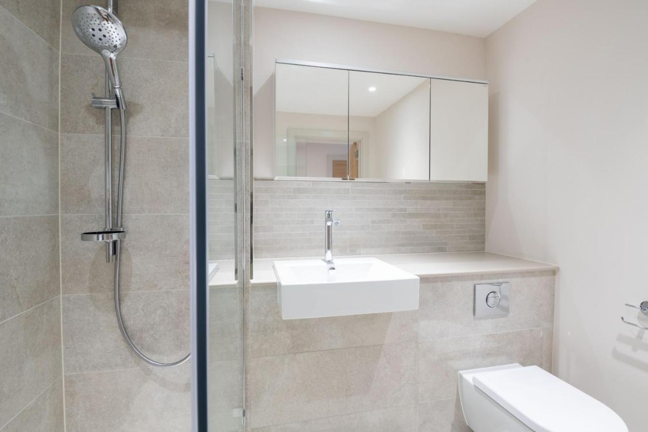 Elegant Victoria Home Close To Sloane Square By Underthedoormat London Exterior photo