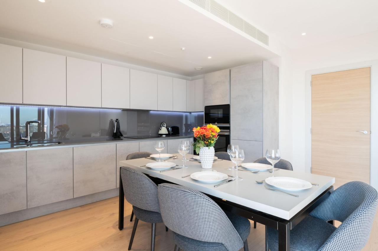 Elegant Victoria Home Close To Sloane Square By Underthedoormat London Exterior photo